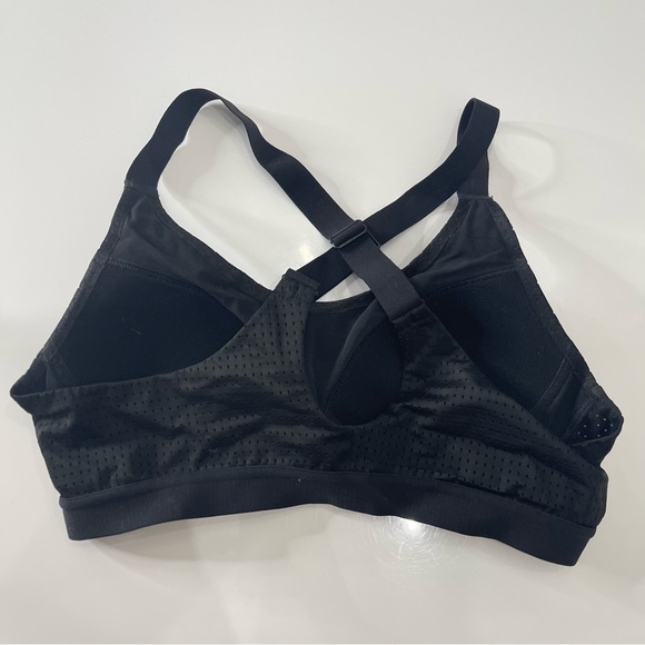 Bundle of 3 Victoria’s Secret and Pink Black Sports Bras Sizes 32A and S - Picture 4 of 11